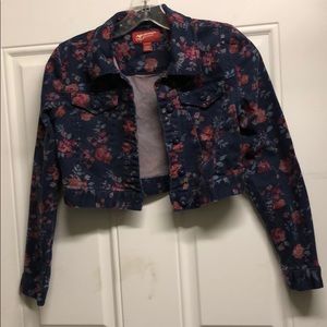 Like new Cropped Jean jacket